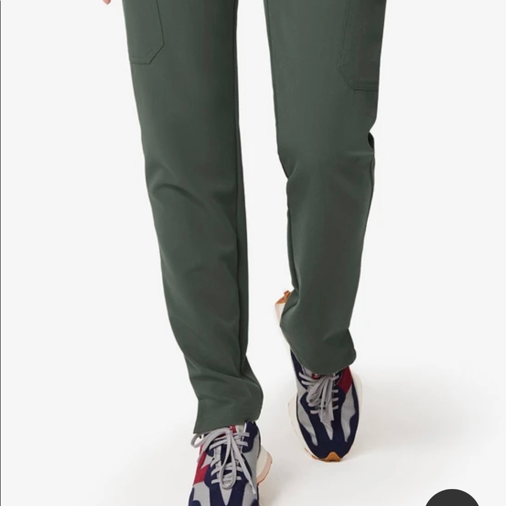 WEARFIGS MOSS LIMITED EDITION COLOR. SOLD OUT